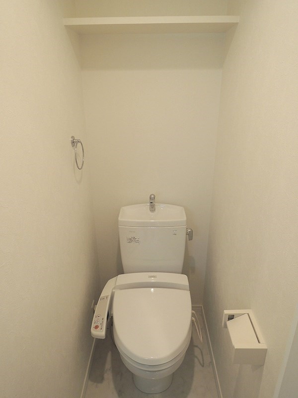 トイレ　※別号室参考写真