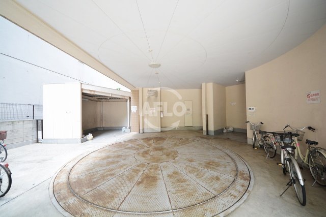 駐車場　フォレステージュ谷町　駐車場