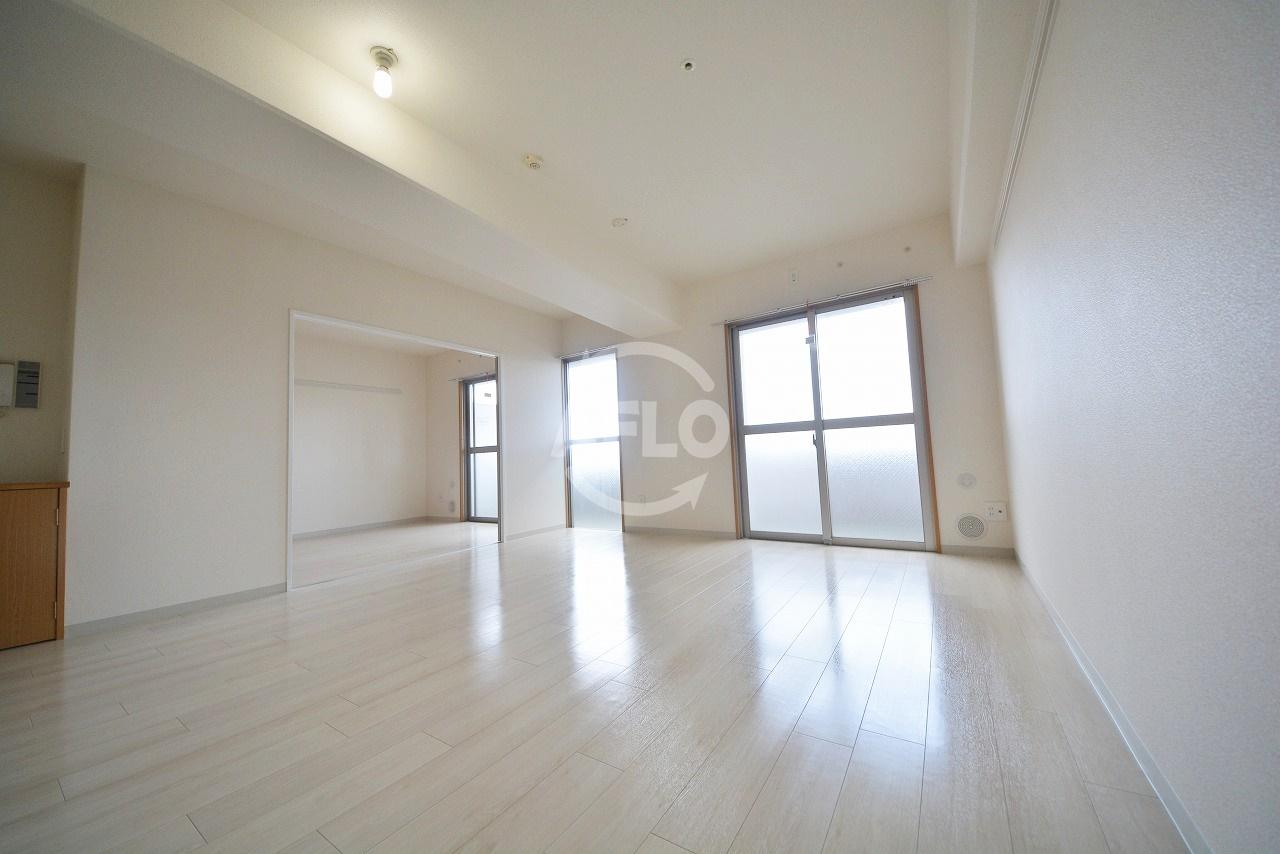 居室・リビング　フォレステージュ谷町　リビング