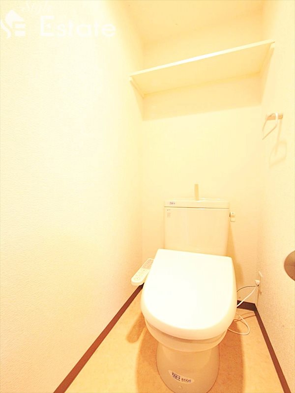 トイレ　温水洗浄便座