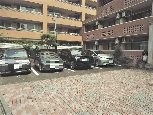 駐車場　敷地内駐車場（空車要確認）