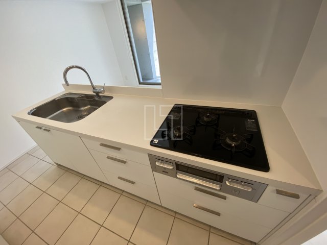 キッチン　One Shinmachi（ワン新町）　システムキッチン