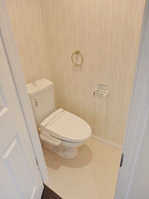 トイレ　★シャワートイレ★