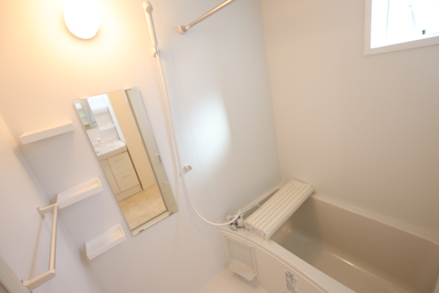 バス・シャワールーム　※別室参考写真