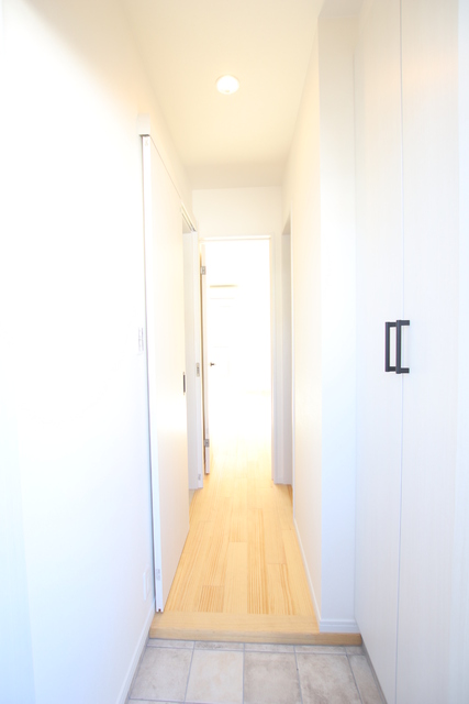 玄関　※別室参考写真