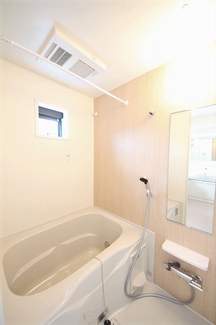 バス・シャワールーム　きれいなお風呂です