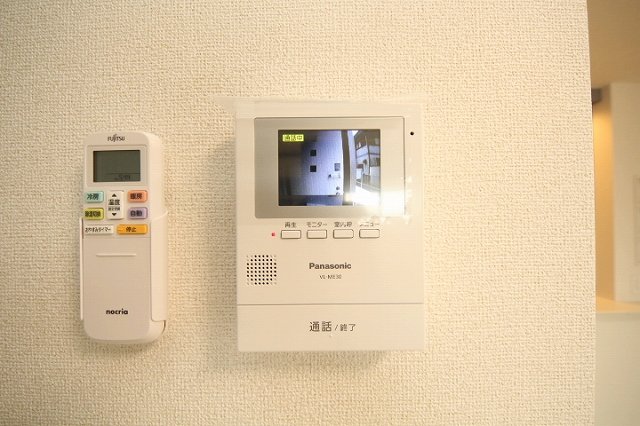 セキュリティ　カメラ付インターホン