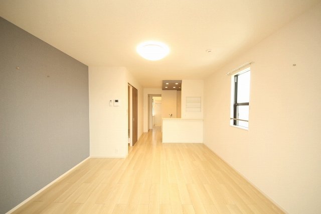 居室・リビング　使いやすい居間です