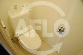 トイレ　エステムエグゼ心斎橋　温水洗浄便座