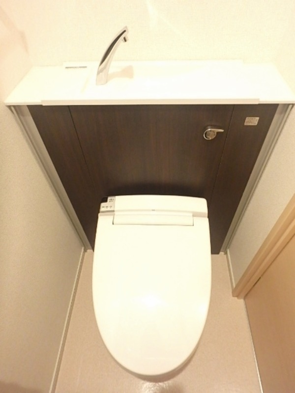 トイレ　図面と現状に相違がある場合には現状を優先