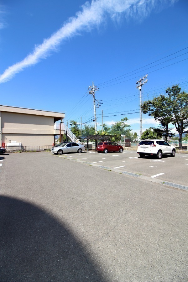 駐車場　駐車場スペース