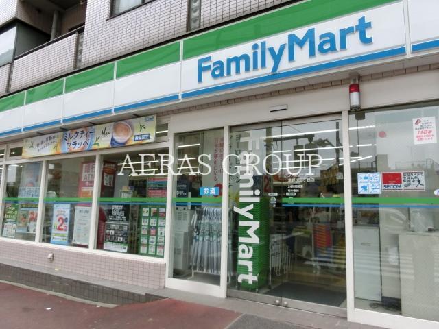 コンビニ　ファミリーマート滝野川五丁目店（コンビニ）まで104m