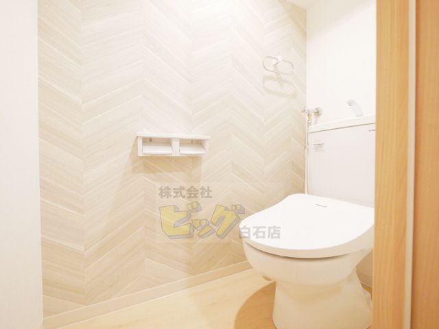 トイレ　ウォシュレット完備です♪