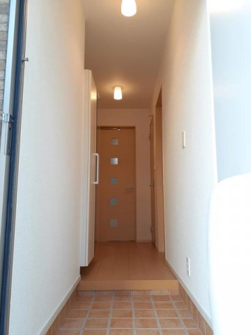 玄関　収納もある玄関です