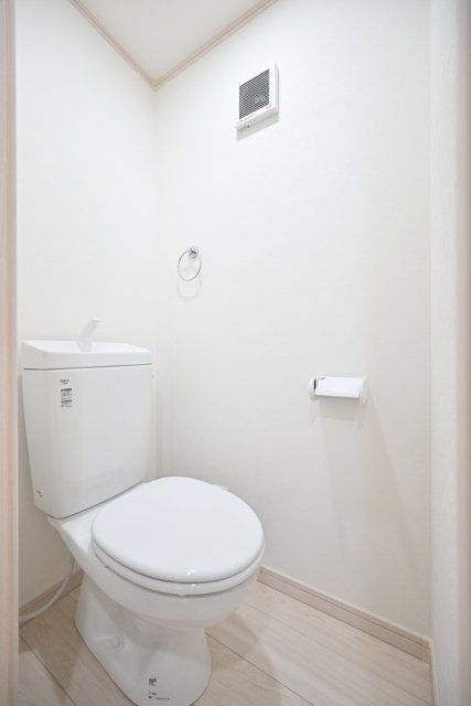 トイレ　トイレもきれいです