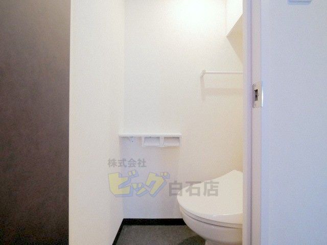 トイレ　ウォシュレット付きのトイレです♪