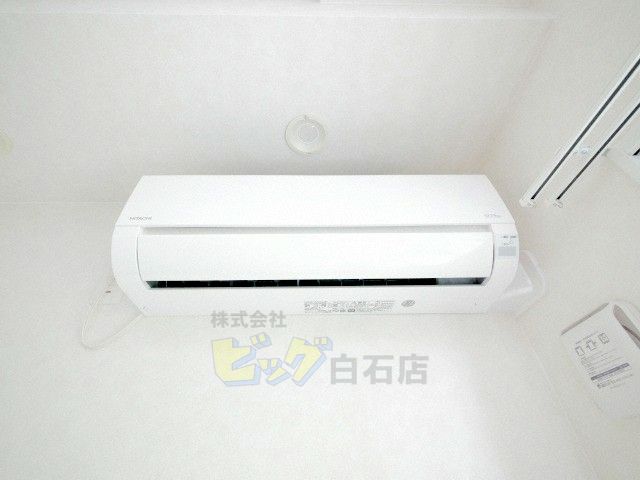 その他設備　夏も快適なエアコン付きです♪