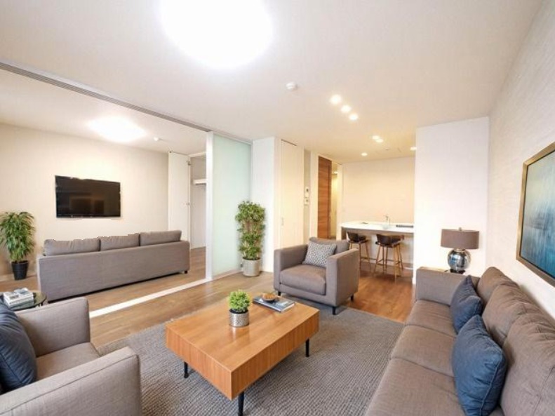 居室・リビング　CGで家具等を配置したもので家具等は含まれません