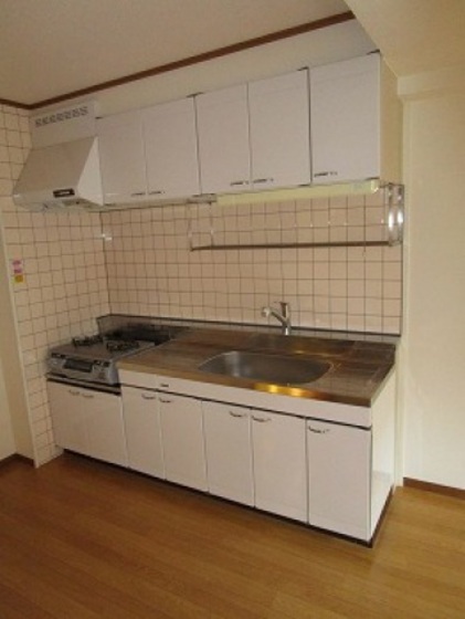 キッチン　※別号室の写真を使用しております。