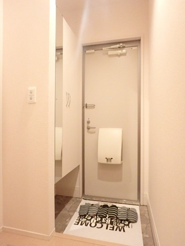 玄関　図面と現状に相違がある場合には現状を優先