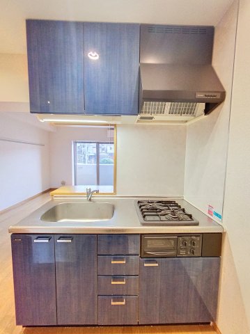 キッチン　※同建物ほかのお部屋の写真です。