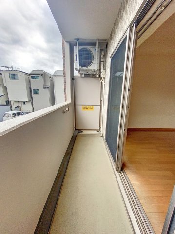 バルコニー　※同建物ほかのお部屋の写真です。