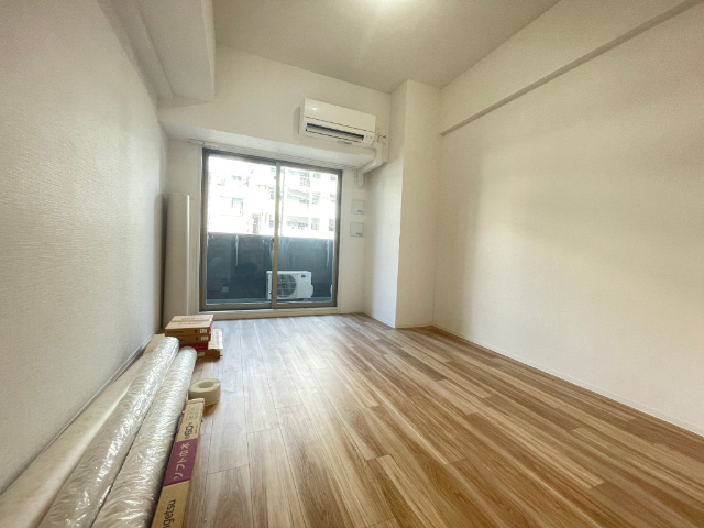 居室・リビング　２０３号室の写真です。