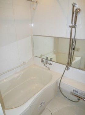 バス・シャワールーム　☆ゆっくりくつろげるお風呂☆