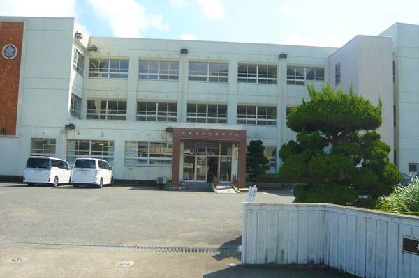 中学校　和田中学校（中学校）まで750m