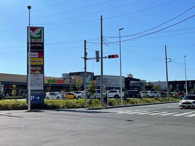 ショッピングセンター　ハレノテラス（ショッピングセンター）まで700m