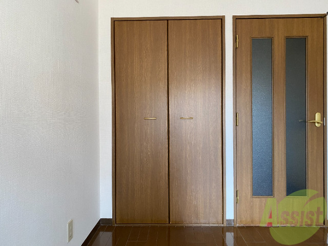 収納　大きな収納がありますね。中の様子が気になります。