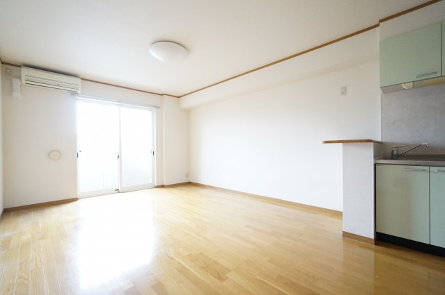 居室・リビング　※同物件・同タイプの写真です。