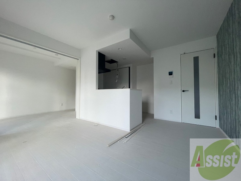 居室・リビング　広くてきれいなリビングです！快適に過ごせそうですね。