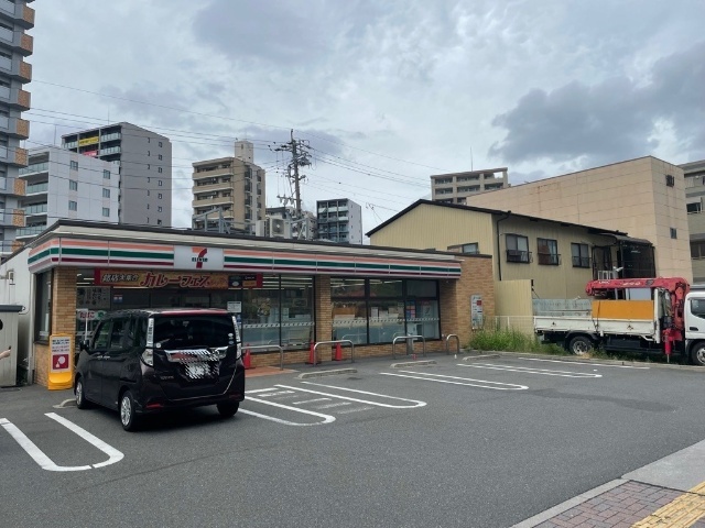 コンビニ　セブンイレブン名古屋日比野駅前店（コンビニ）まで213m