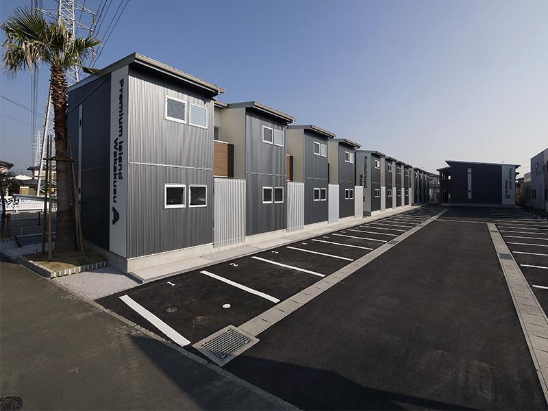 建物外観　建物の個性を主張するシックな外観！
