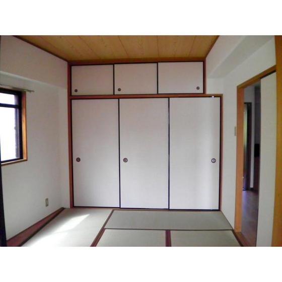 収納　※別号室の写真です。