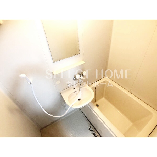 バス・シャワールーム　日々の疲れを癒すお風呂付です