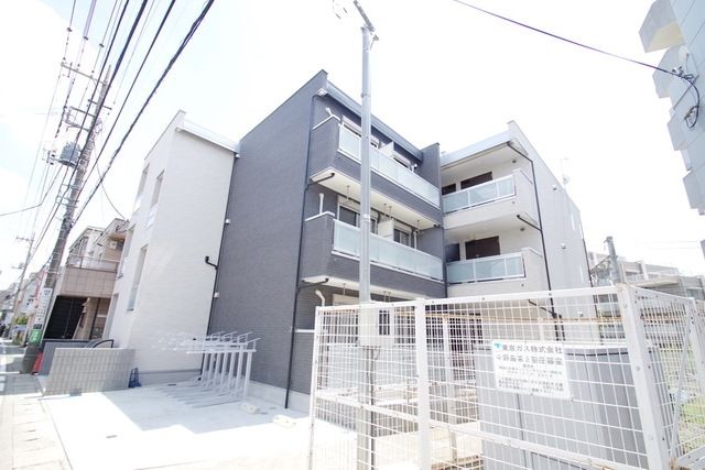 建物外観　★お部屋探しはタウンハウジング稲田堤店まで★