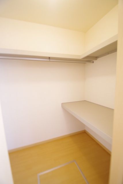 収納　★ウォークインクローゼット★