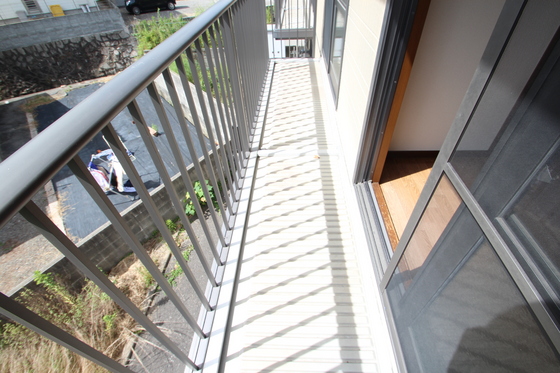 バルコニー　※別部屋の写真です