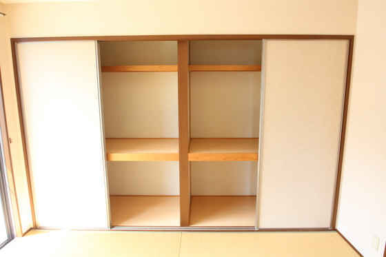 収納　※別部屋の写真です