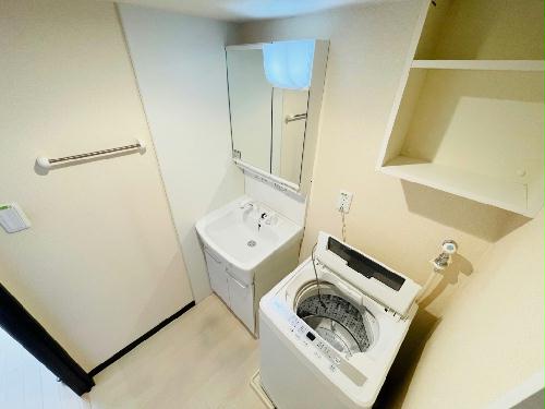 洗面設備　洗濯機(部屋によりメーカーが異なります)