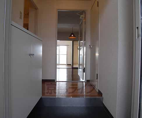 玄関　玄関からの視点です。