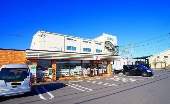 コンビニ　セブンイレブン（コンビニ）まで500m
