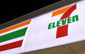 コンビニ　セブンイレブン 京都壬生辻町店（コンビニ）まで682m