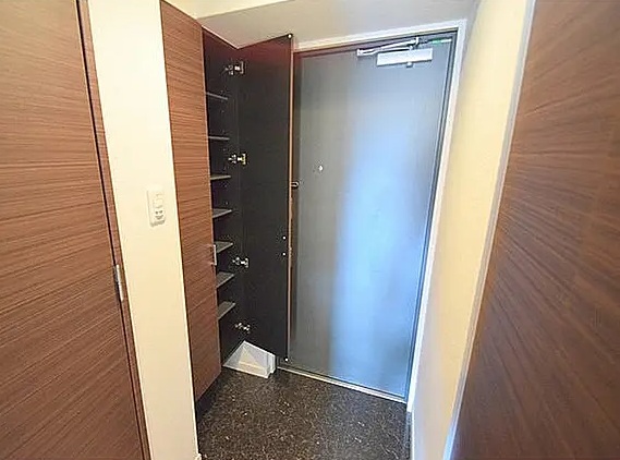 玄関　※同施工会社のイメージ写真※