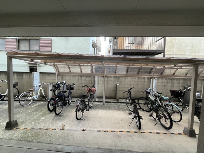 ジェントリーズ岡田の外観写真