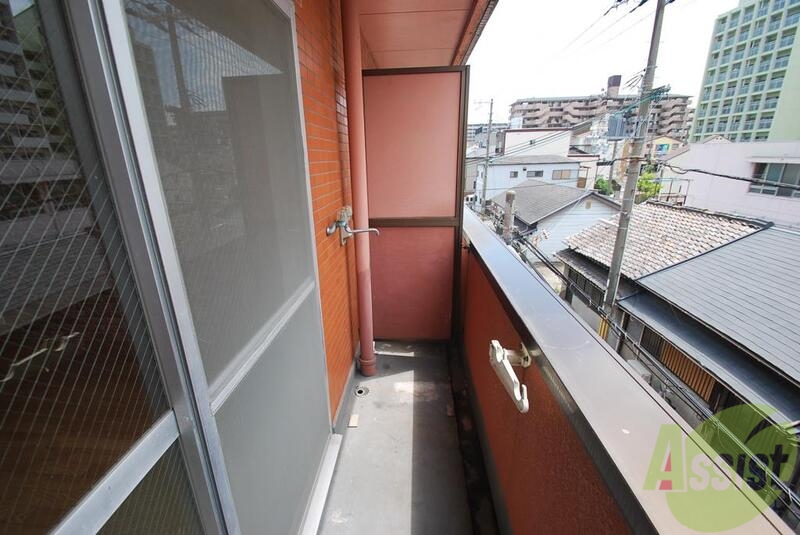 バルコニー　広々バルコニー