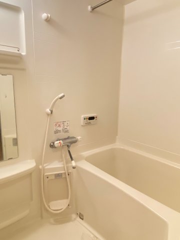 バス・シャワールーム　追い焚き機能付き浴室