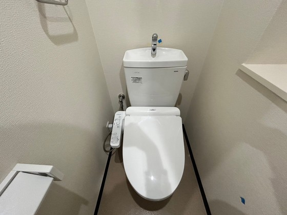 トイレ　※別部屋の写真です